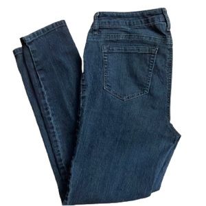 ❤️‍🔥 2/$15 Stretchy denim blue jeans